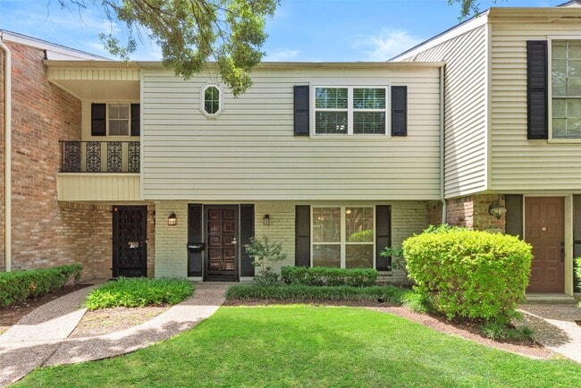 Building Photo - 12907 Trail Hollow Dr Rental
