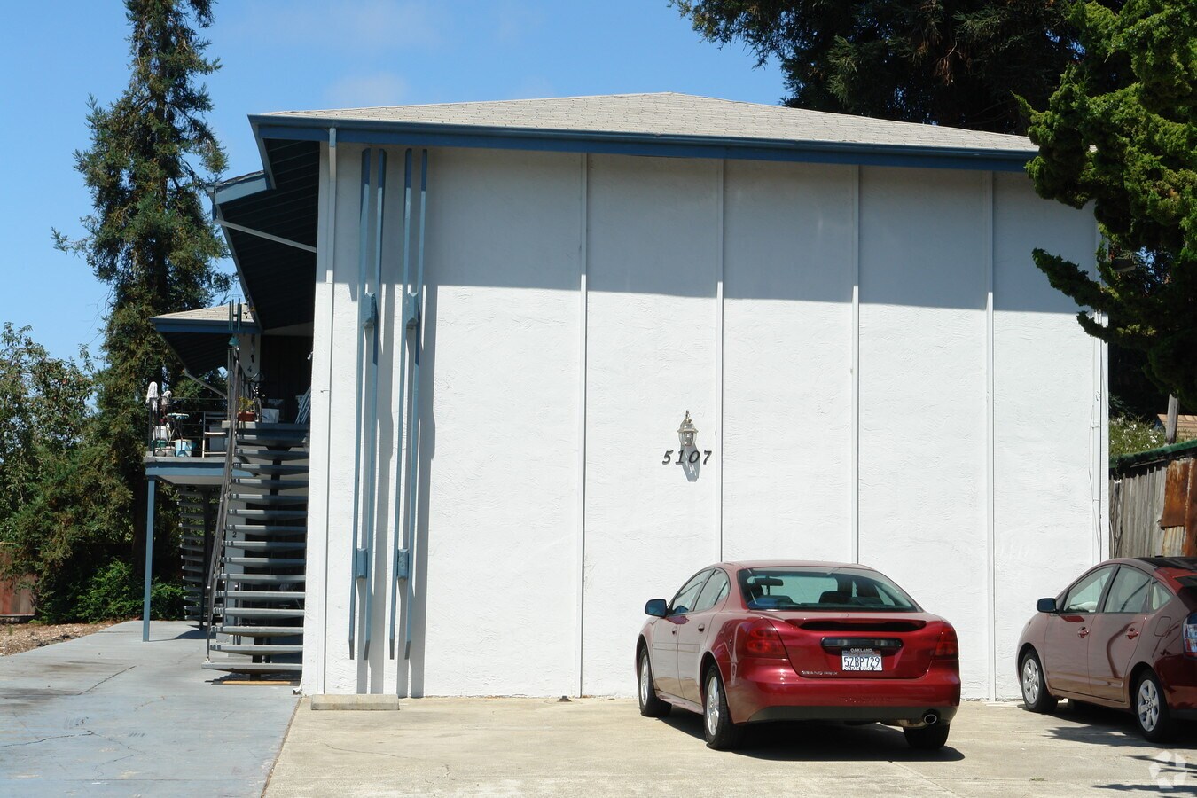 Photo - 5107 Shafter Ave