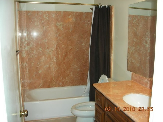 Photo - 1730 Halford Ave