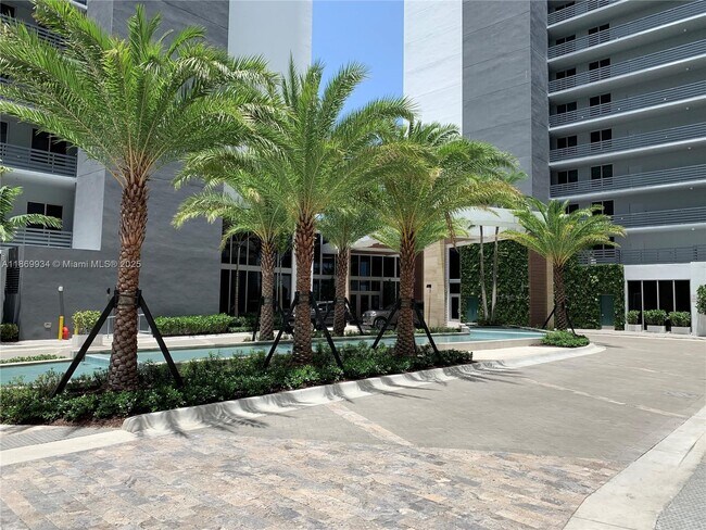 Photo - 16385 Biscayne Blvd Unit 1603