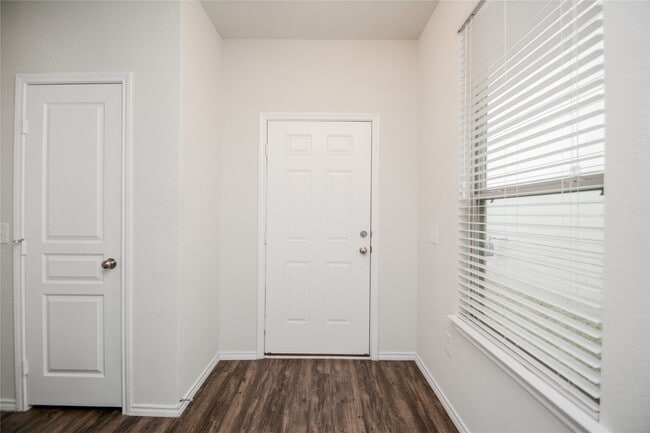 Photo - 4414 Iron Horse Dr