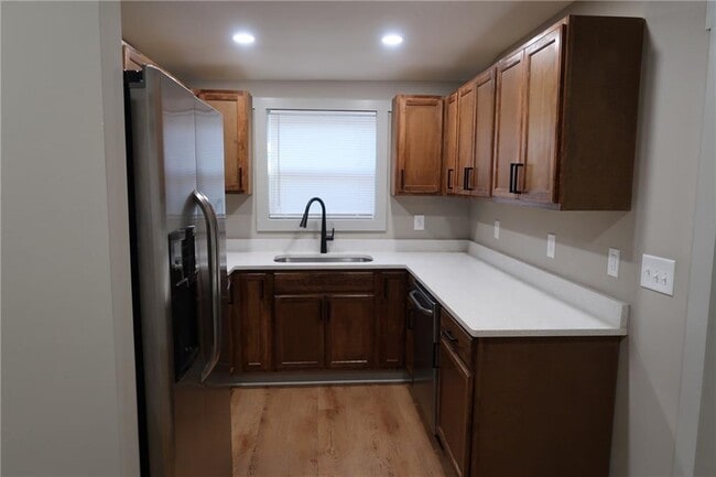 Photo - 7 N Annie St