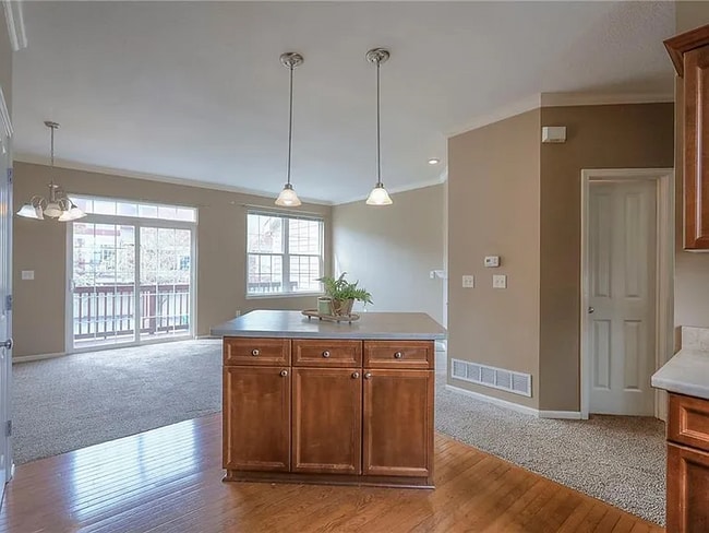 Photo - 15808 Conser St