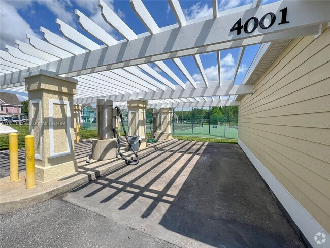 Building Photo - 4003 Santa Maria Dr Rental