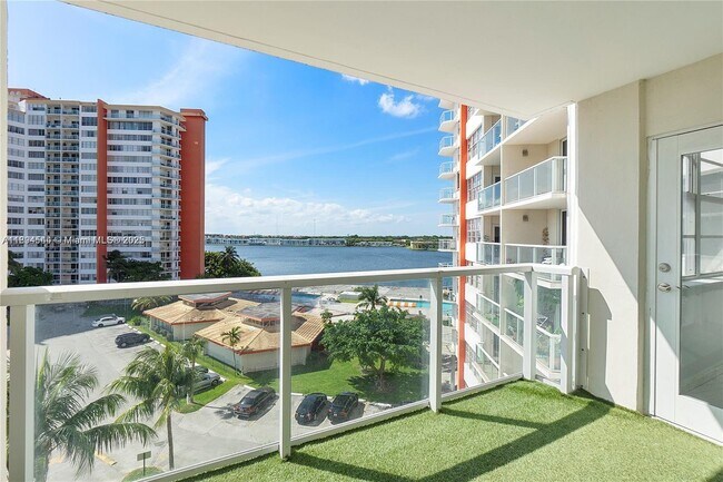 Photo - 1351 NE Miami Gardens Dr Unit 622E