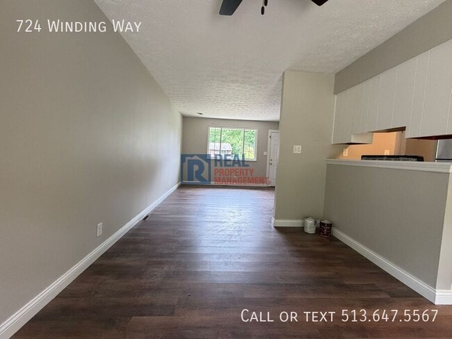 Photo - 724 Winding Way