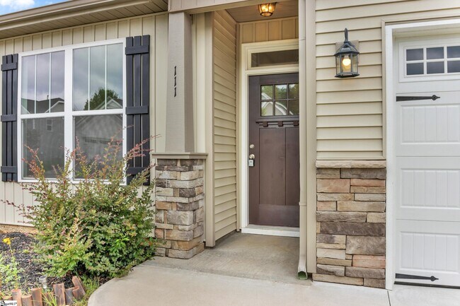 Photo - 111 Royal Pine Wy. House