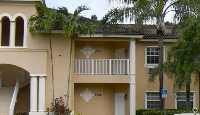 Building Photo - 8904 Sandshot Ct Unit 5112 Side B Rental