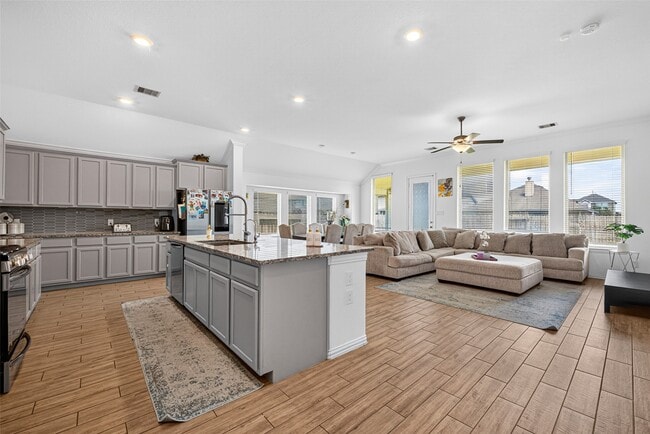 Building Photo - 4441 Jessamine Creek Trl