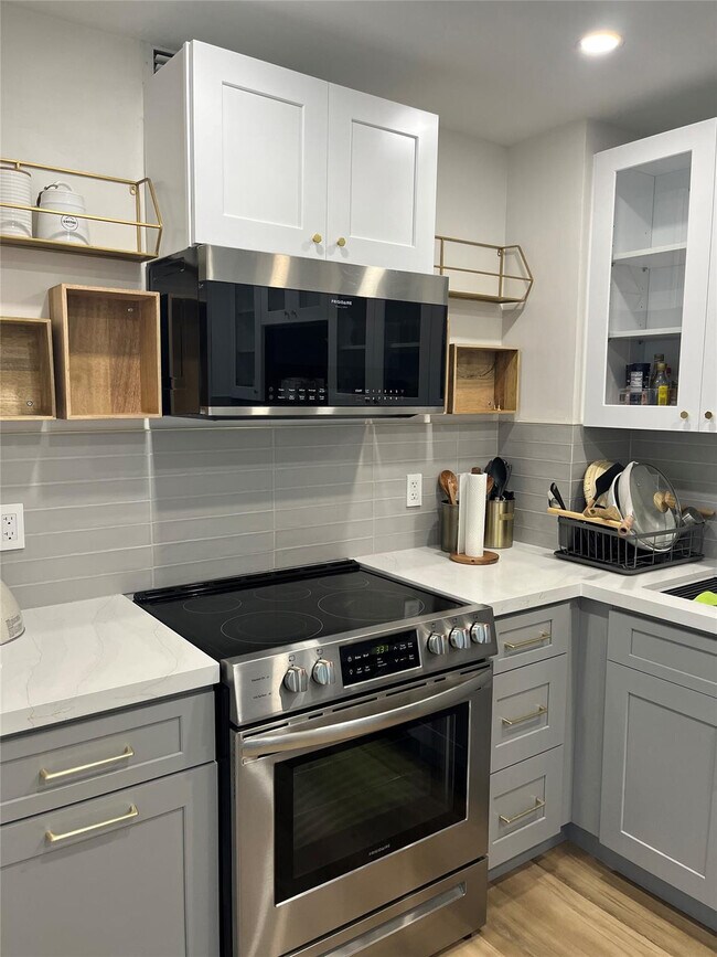 Photo - 1900 S Ocean Blvd Unidad 9r