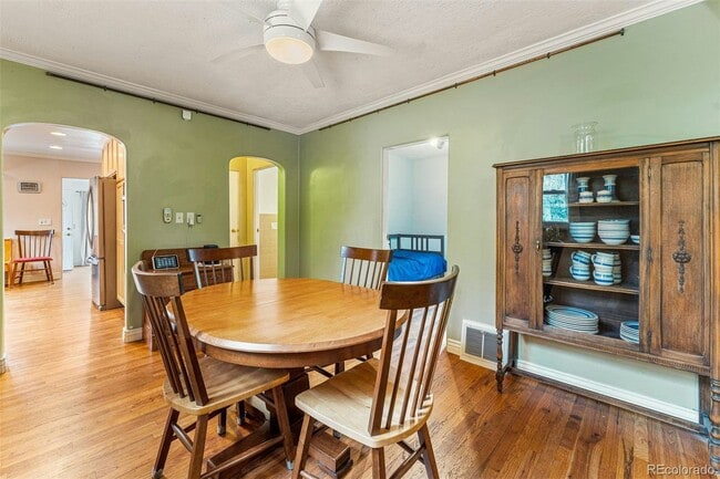 Photo - 2929 S Cherokee St