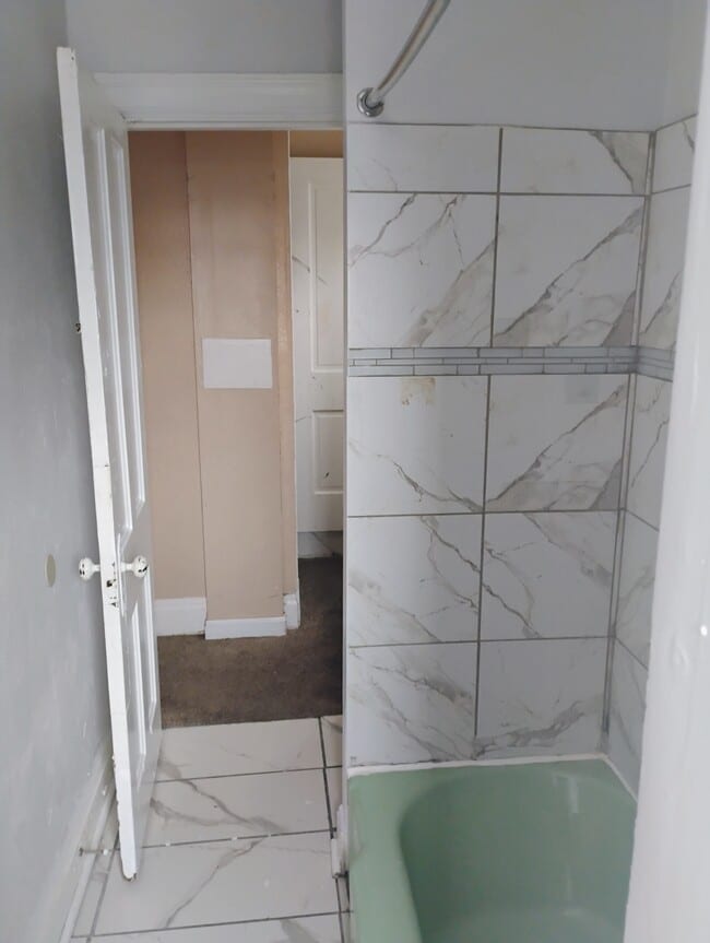 Bathroom - 7323 Denniston Ave