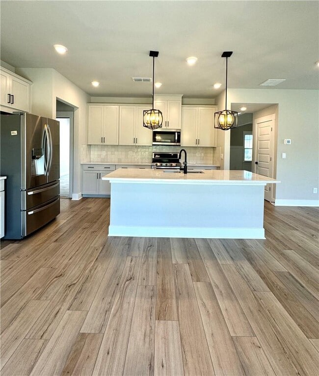 Photo - 534 Payne Rd