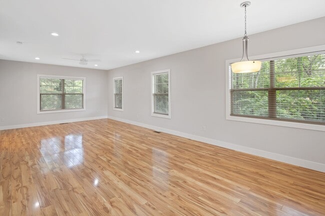 Photo - Modern Kenilworth Home