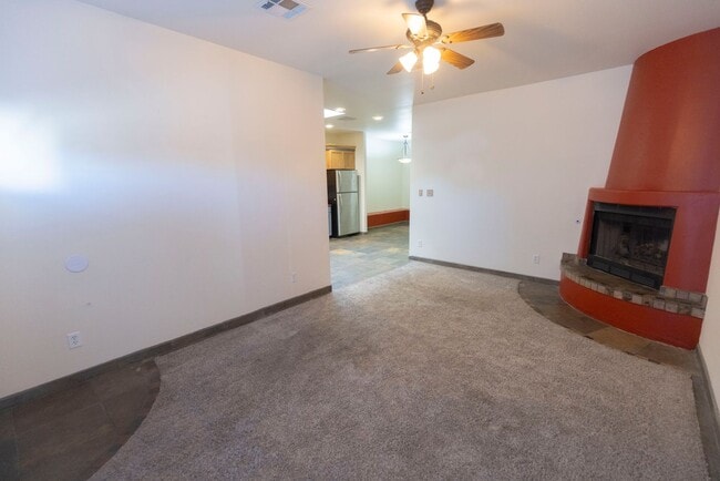 Photo - 1635 Spruce Ave