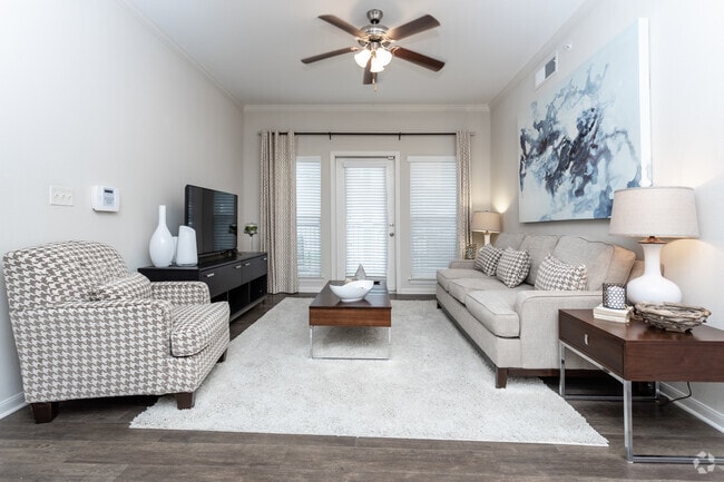 2BR2BA-1090SF - Riverscape Apartment Homes