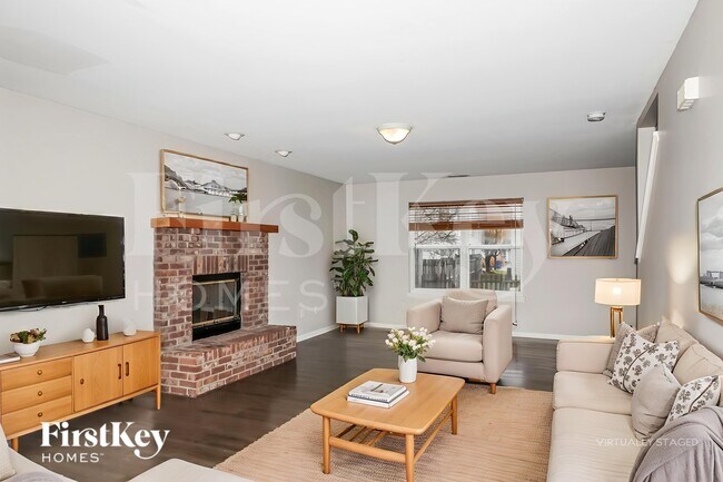 Photo - 10428 Hornton St