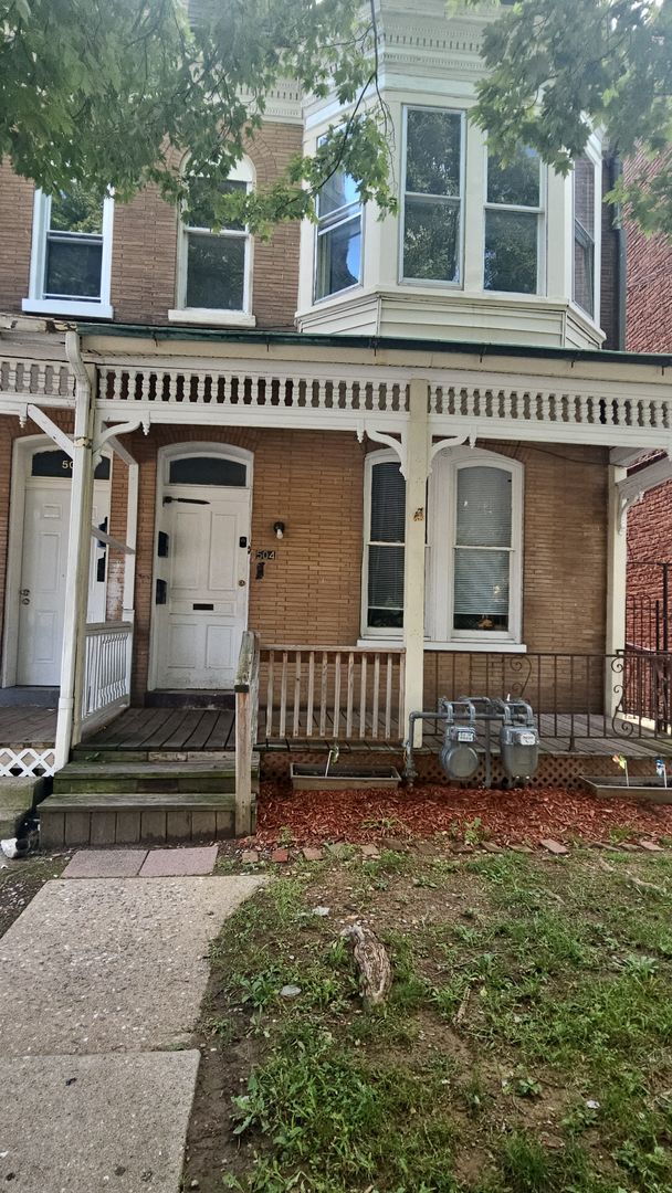 Photo - 504 W King St Unit 2