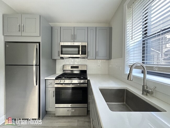 Photo - 1137 Oak Ave