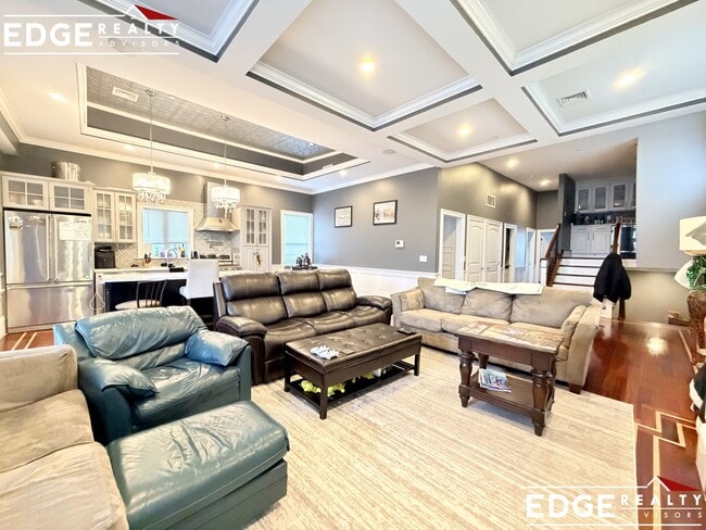 Photo - 580 E 3rd St Unidad 3