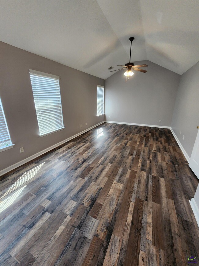 Photo - 114 Faybrook Dr