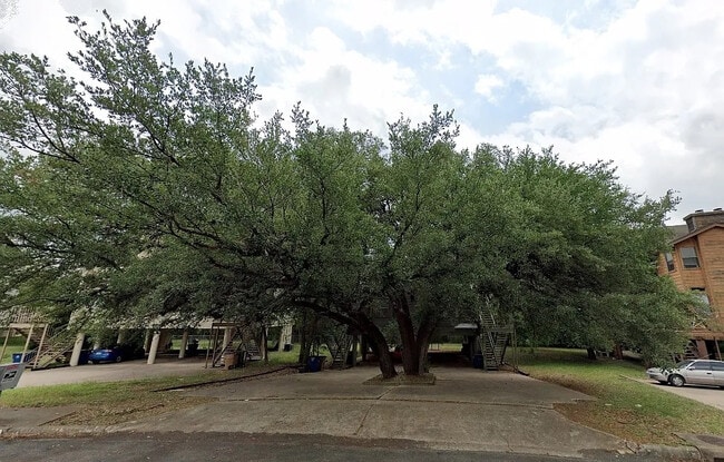 Photo - Room in Apartment on Indio Dr