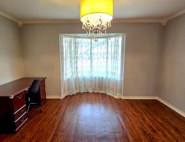 Photo - 105 Indiana St