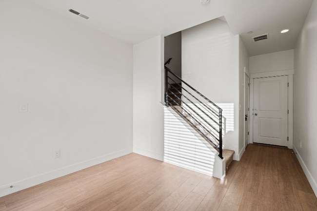 Photo - 11237 S Freestone Rd