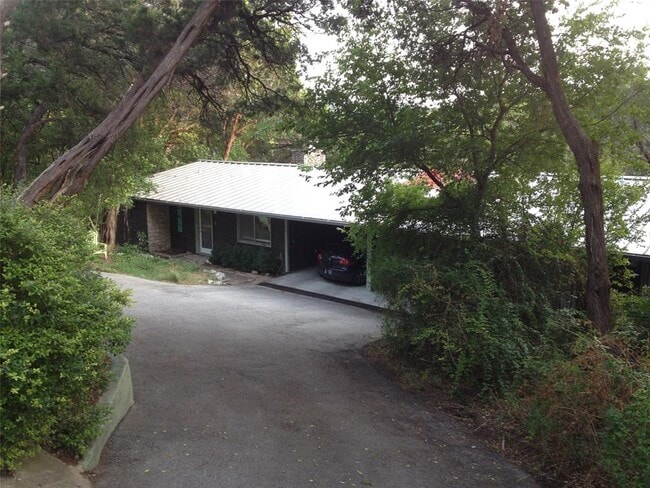 Building Photo - 1202 Double Bend Back Rd