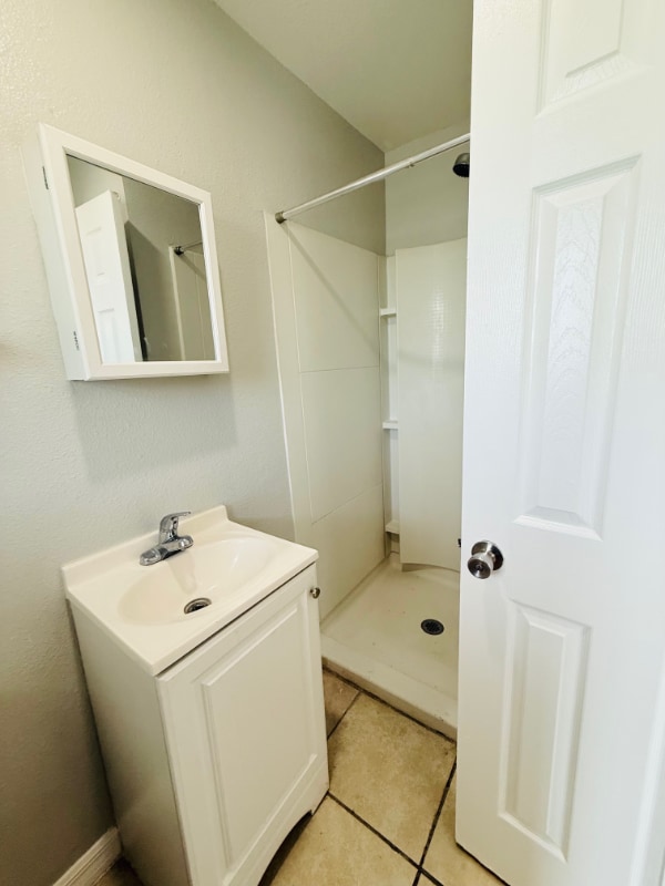 Photo - 680 22nd Ave S Unidad 16