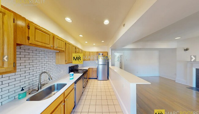 Photo - 1402 Beacon St Unit 4-3