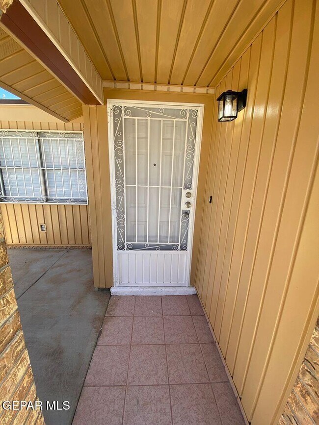 Photo - 11369 Lake Loy Dr