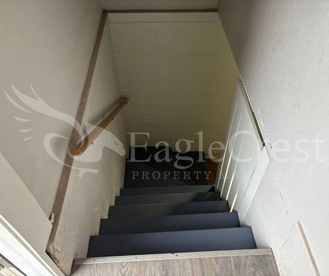 Photo - 236NCOLLEGE Unit B