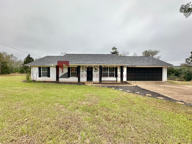 Building Photo - Charming Single-Story Brick Home Available! Whitehouse ISD!