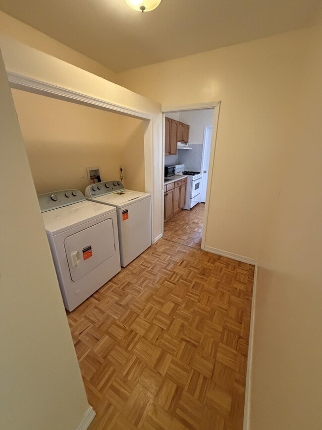 Photo - 348 Grove St