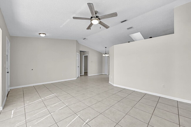 Photo - Charming Pool Home in Port Charlotte – Ava...