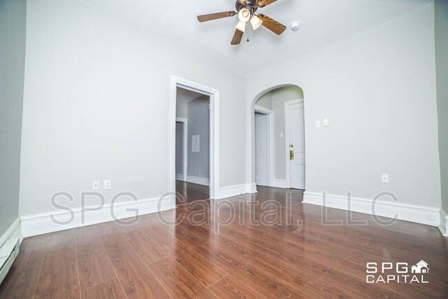 Photo - 28 Carlisle St Condo