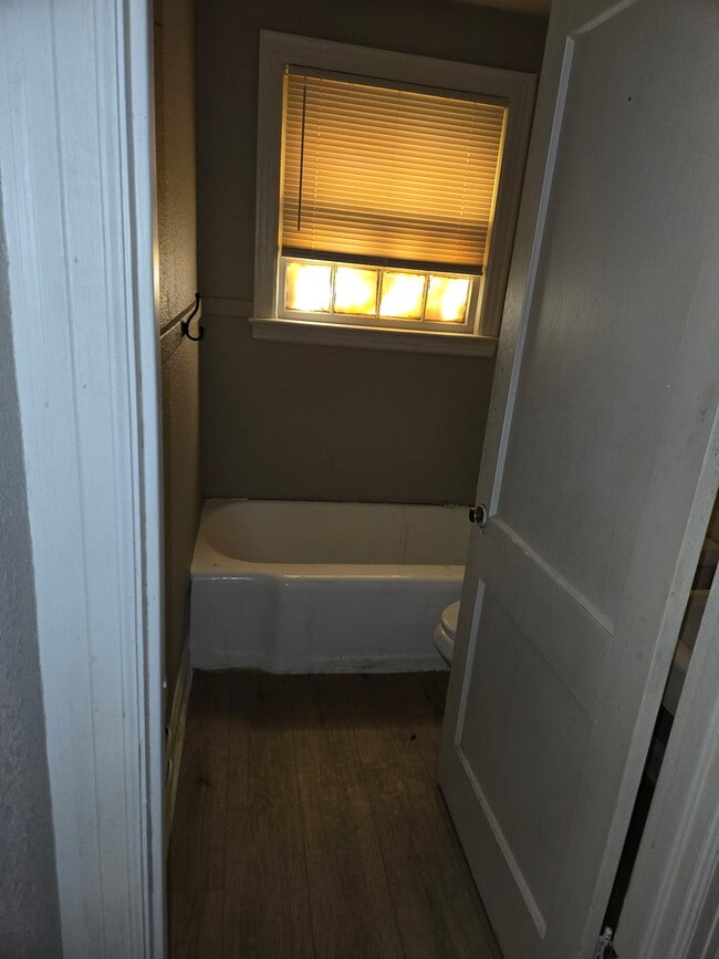 Photo - 1518 Chandler St