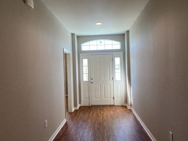 Photo - 481 Pheasant Dr