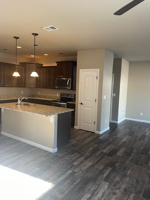656 Copper Canyon Dr