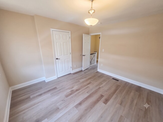 Photo - ??? UPDATED COZY 3 BEDROOMS AND 1.5 BATH HOME LOCATED IN NORTHEAST/LAWNCREST!!! ???