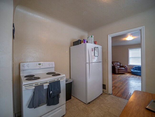 Photo - 1140 NE Lake St Unit House