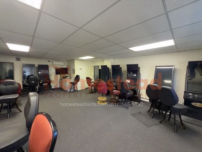 Photo - 532 DeKalb St Unidad Office