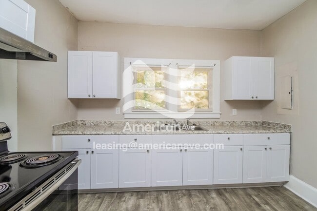 Photo - 536 Hickory Ave