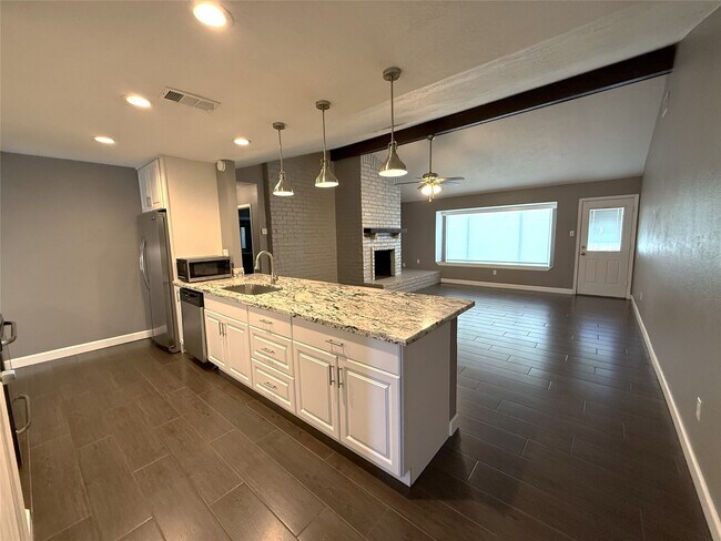 Photo - 17119 Barcelona Dr