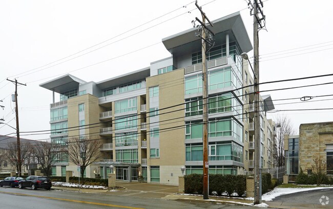 Primary Photo - Metropolitan