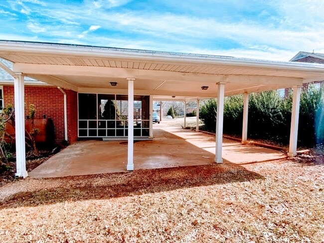 Photo - Great 4 Bedroom House