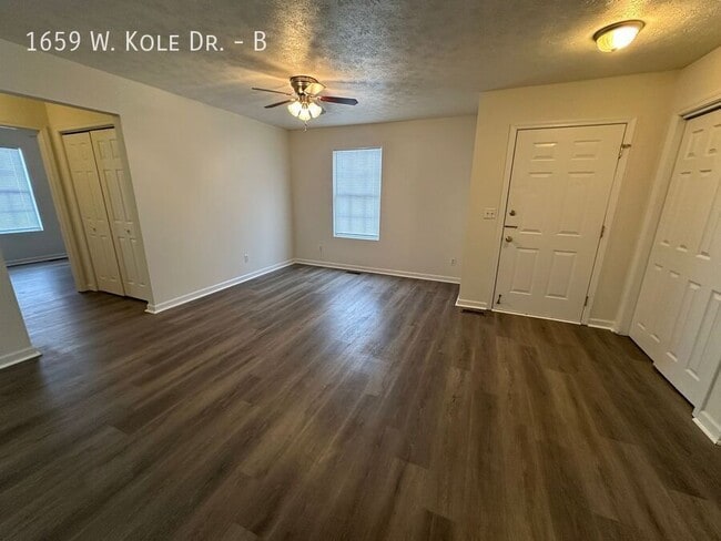 Photo - 1659 W Kole Dr