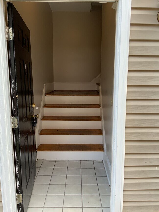 Photo - In the heart of 5 points. 5 Bedrooms. 2 baths