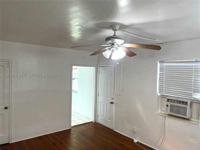 1931 Jefferson St Unit E